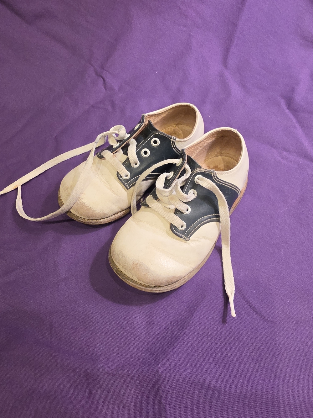 Kids Two-Tone Lace-Up Casual Shoes in White and Navy